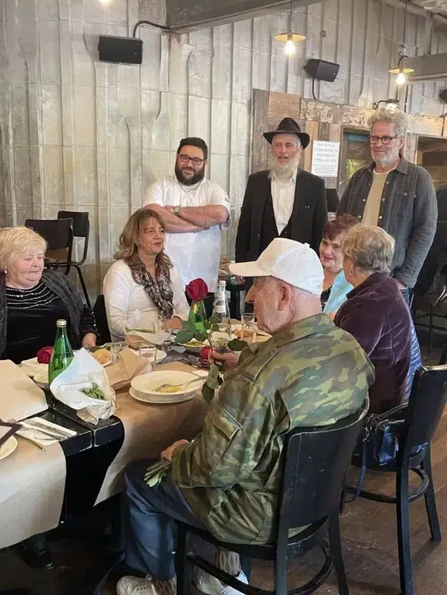 ארוחה לניצולי שואה אצלי אייל שני