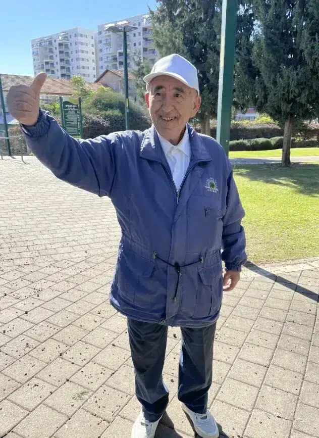 עדותו של רפאל גולדמן קשיש מבוגר ורעב
